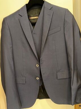 Roberto Cavalli Men's Blue Textured Two-Button Blazer and Vest